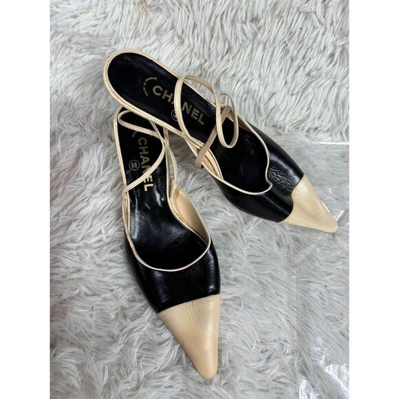 Chanel Shoes Womens Size 39 Two-Tone Cap Toe Leather Mules Made in France - Picture 1 of 9